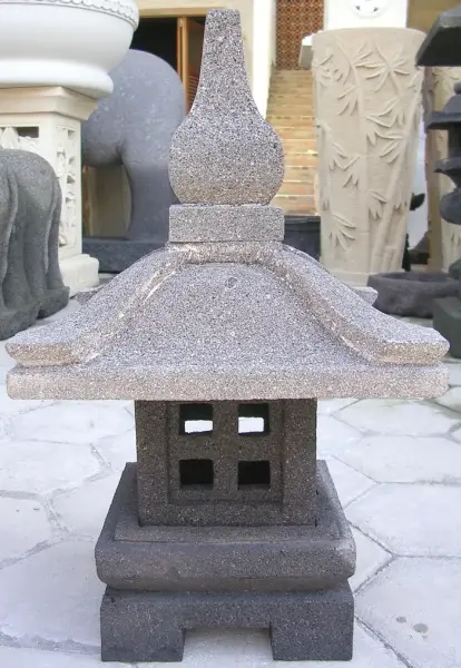 Product image 3 of the product “Japanese style Garden Lantern, made from Andesit Stone. Multipart. 50 cm Height, Roof is 30 cm width. ”